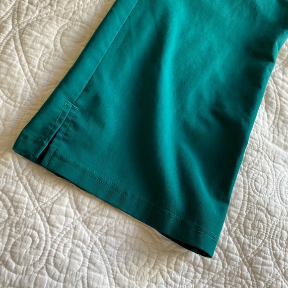 Dickies Scrub Set - Picture 7 of 8